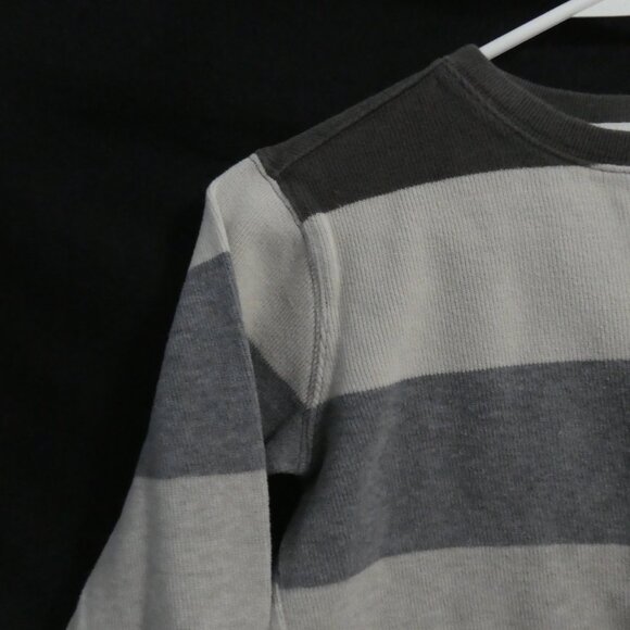 GAP KIDS | small (6-7) | Striped Crew Neck Sweater - Picture 3 of 16